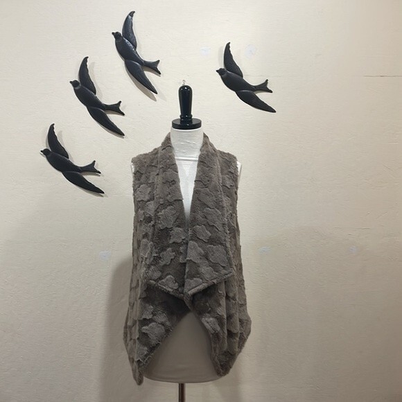 Anthropologie Elevenses Pelange Brown Faux Fur Open Front Vest - S - Picture 4 of 11